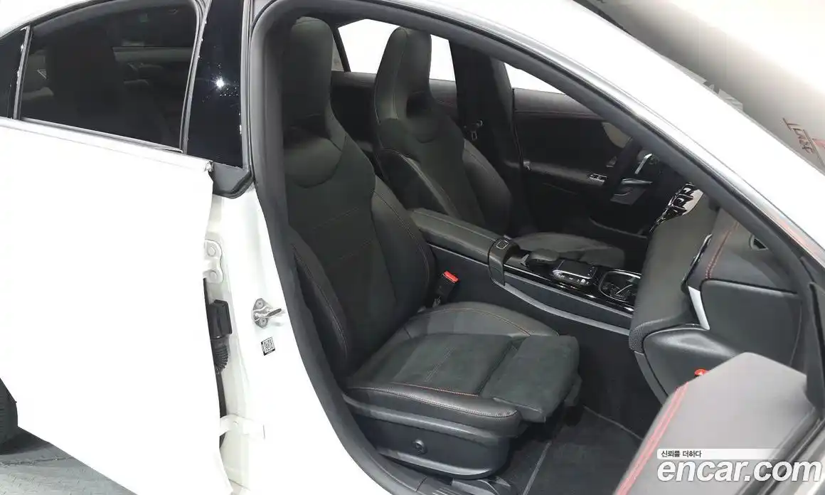 Mercedes-Benz CLA-Class 2022 2.0 гидро в Москве № 179450, фото 11