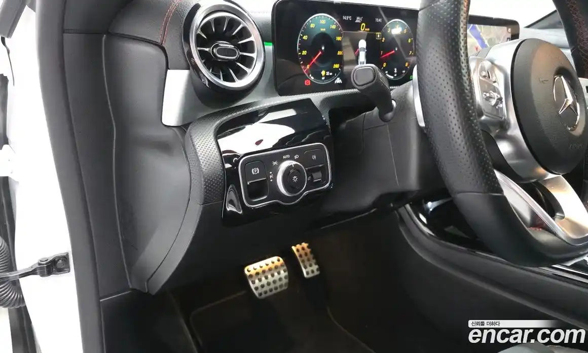 Mercedes-Benz CLA-Class 2022 2.0 гидро в Москве № 179450, фото 12