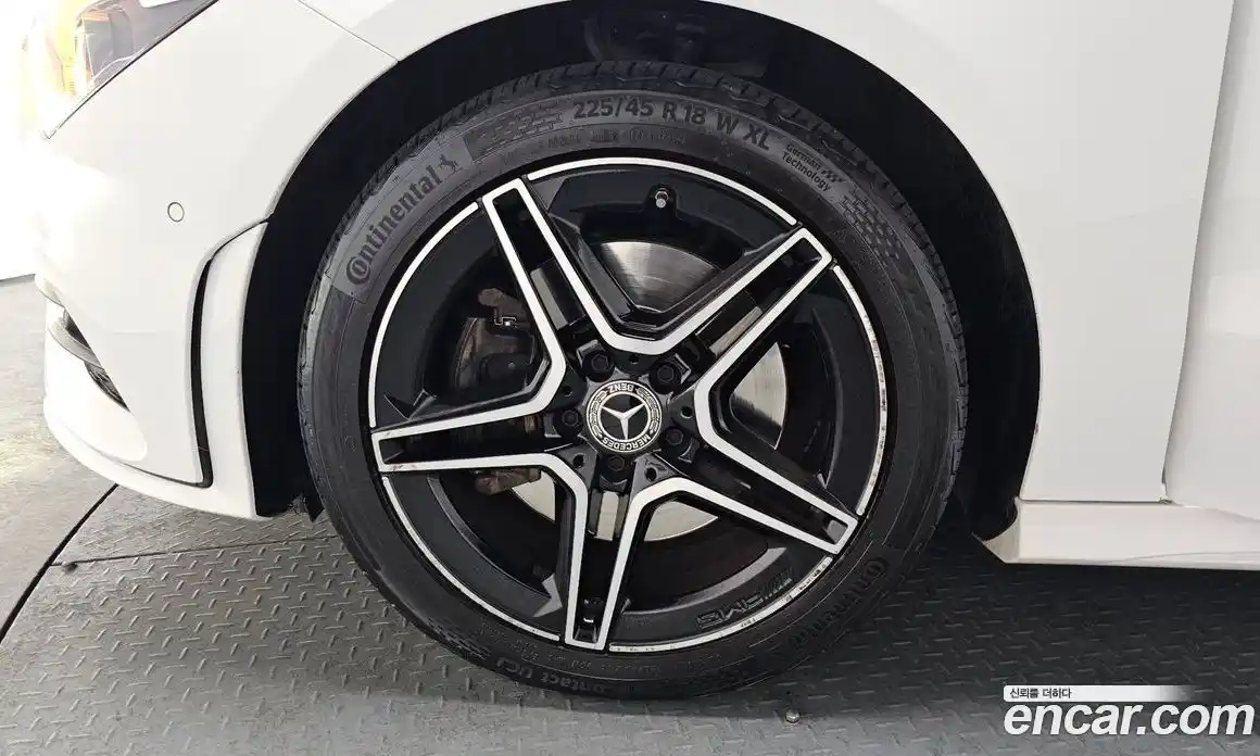 Mercedes-Benz CLA-Class 2022 2.0 гидро в Москве № 179450, фото 4