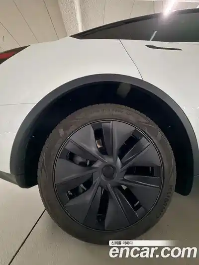 Tesla Model Y 2024 гидро, миниатюра 6