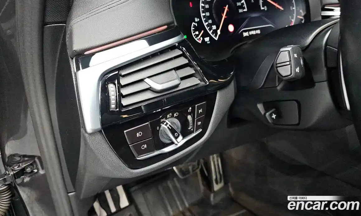 BMW 5-Series 2019 2.0 гидро в Москве № 1903604, фото 30