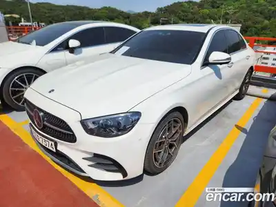 Mercedes-Benz E-Class, 2022