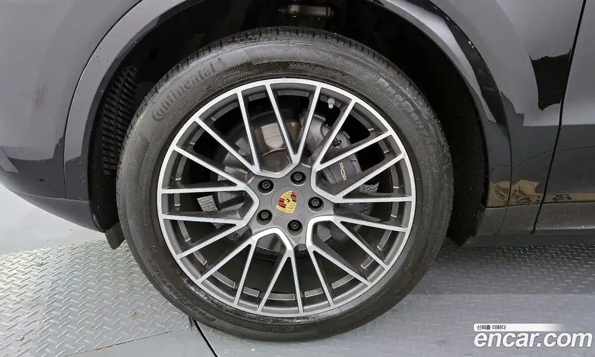 Porsche Cayenne 2023 3.0 гидро в Москве № 197351, фото 5