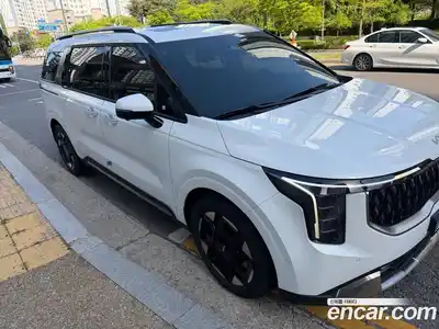 Kia Canival 2024 1.6 гидро в Москве № 1977572, миниатюра 9