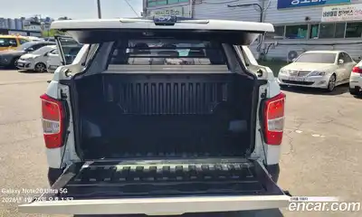 SsangYong Rexton 2018 2.2 гидро в Москве № 1978385, миниатюра 7