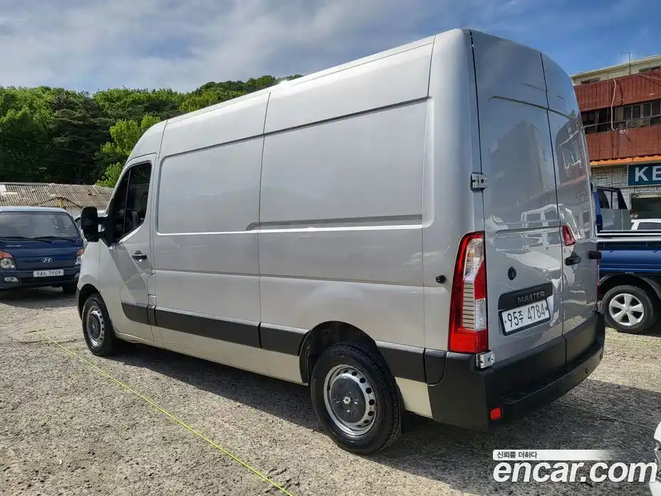 Renault Master 2019 2.3 механика в Москве № 1979978, фото 12
