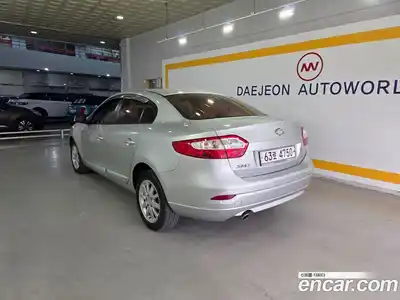 Renault SM3 2010 1.6 гидро в Москве № 1980221, миниатюра 3