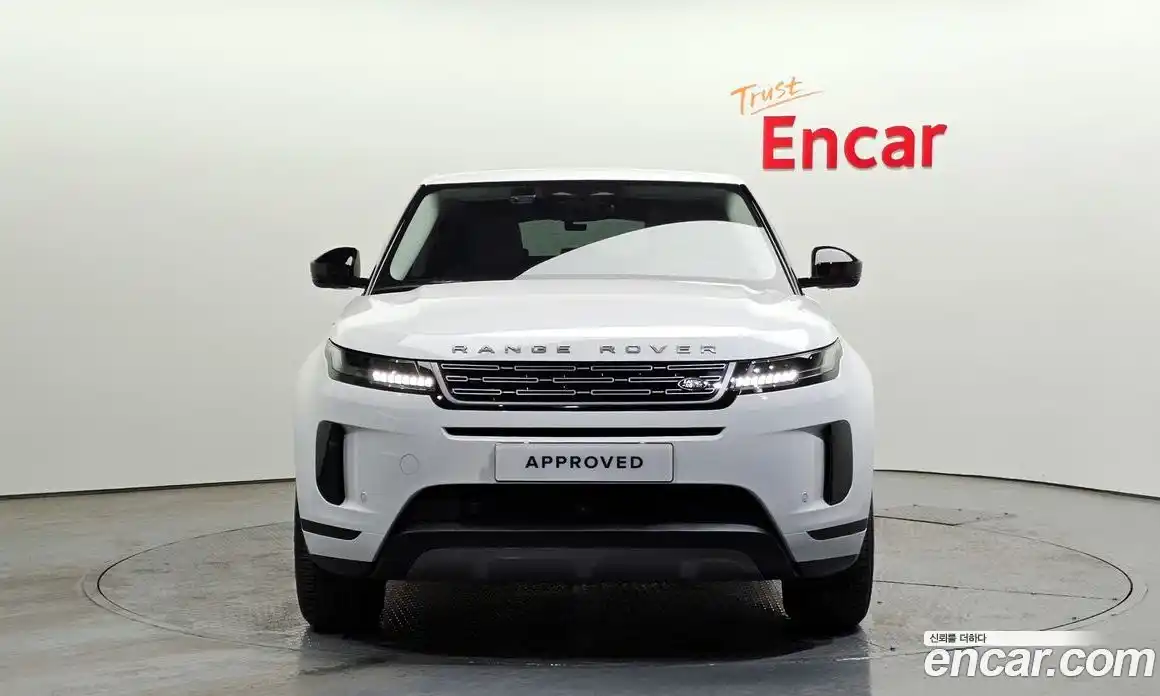 Land Rover Range-Rover Evoque 2025 2.0 гидро в Москве № 198055, фото 8
