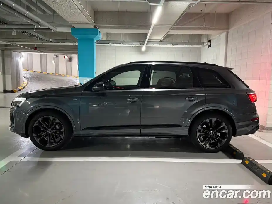 Audi Q7 2025 3.0 гидро в Москве № 1981111, фото 6
