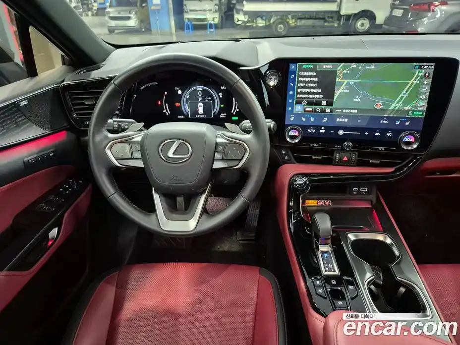 Lexus NX 2024 2.5 гидро в Москве № 1982312, фото 13