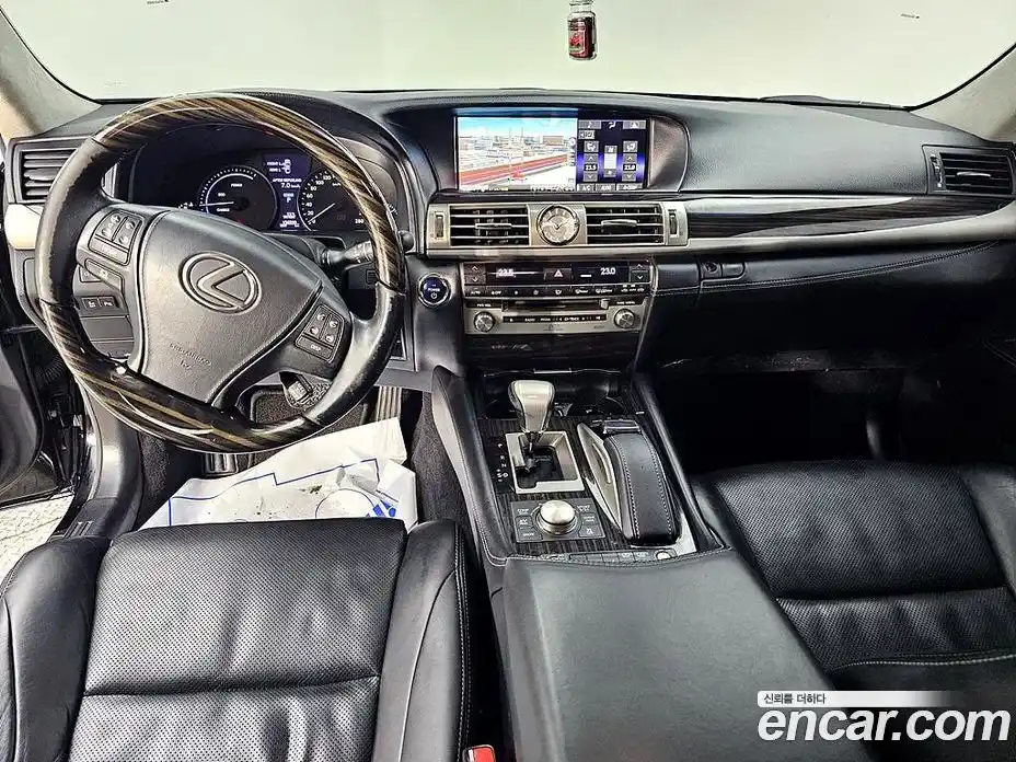 Lexus LS 2016 6.0 гидро в Москве № 1982355, фото 5