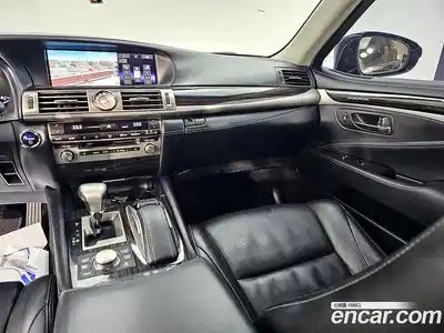 Lexus LS 2016 6.0 гидро в Москве № 1982355, миниатюра 10