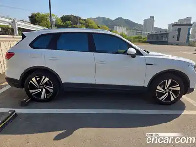 Volkswagen Touareg 2022 3.0 гидро в Москве № 1982628, миниатюра 2