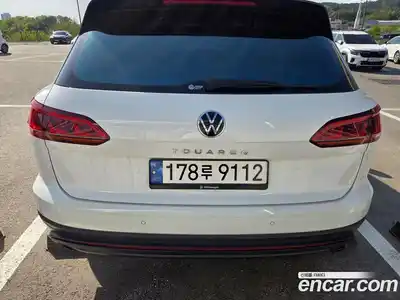 Volkswagen Touareg 2022 3.0 гидро в Москве № 1982628, миниатюра 4