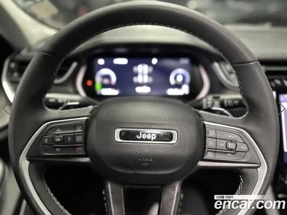 Jeep Cherokee 2023 3.6 гидро в Москве № 1982706, фото 8