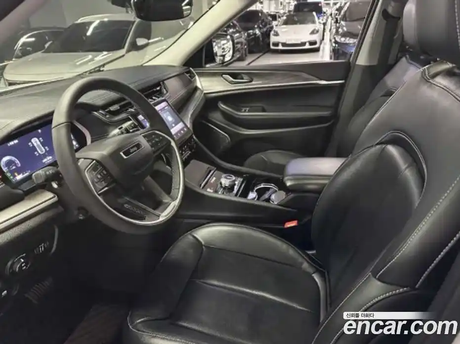 Jeep Cherokee 2023 3.6 гидро в Москве № 1982706, фото 9