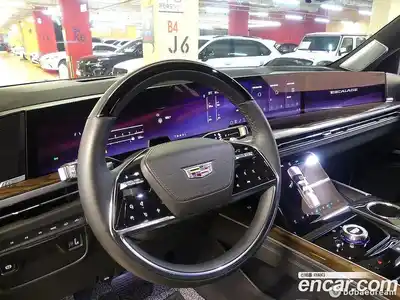Cadillac Escalade 2025 6.2 гидро в Москве № 1983792, миниатюра 12