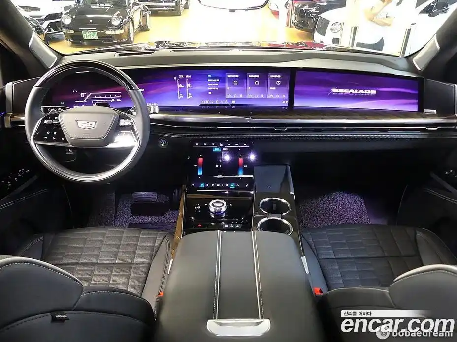 Cadillac Escalade 2025 6.2 гидро в Москве № 1983792, фото 4