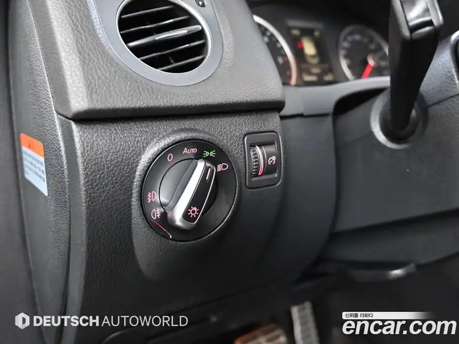 Volkswagen Tiguan 2016 2.0 гидро в Москве № 199362, фото 16