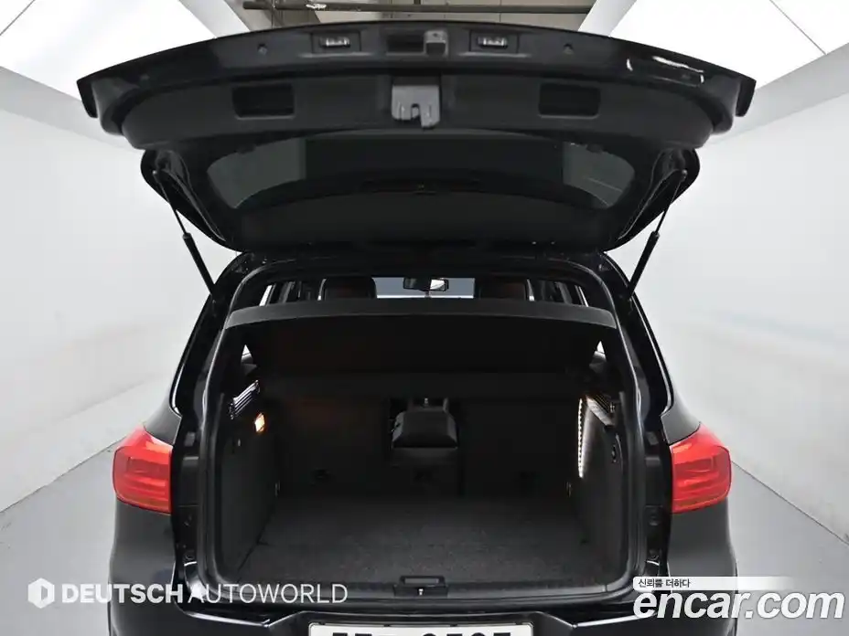 Volkswagen Tiguan 2016 2.0 гидро в Москве № 199362, фото 19