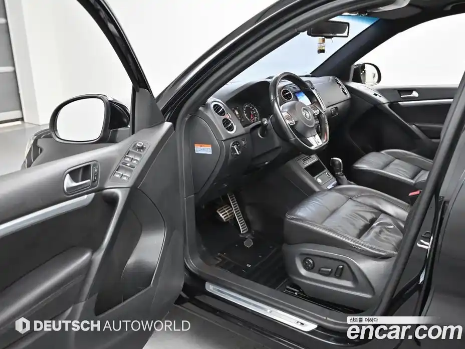 Volkswagen Tiguan 2016 2.0 гидро в Москве № 199362, фото 10