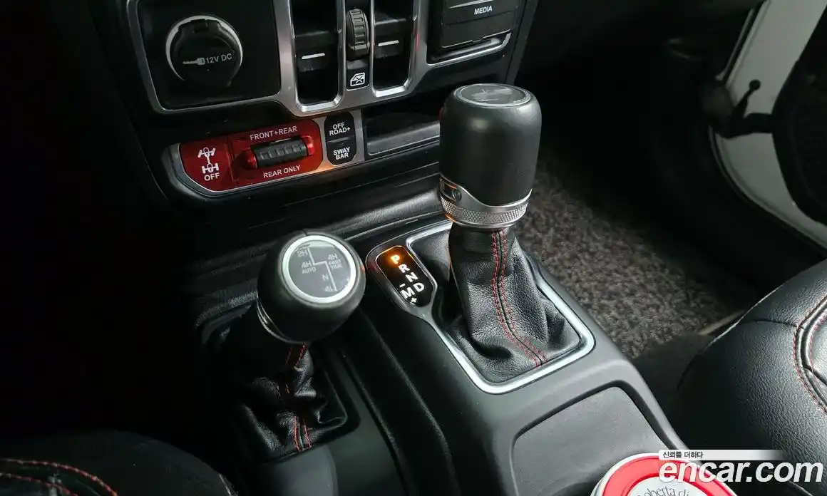 Jeep Wrangler 2023 2.0 гидро в Москве № 199380, фото 9