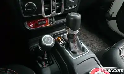 Jeep Wrangler 2023 2.0 гидро в Москве № 199380, миниатюра 9