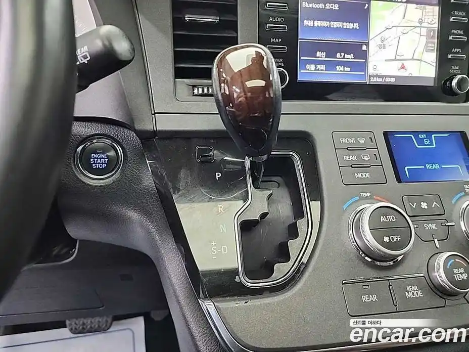 Toyota Sienna 2018 3.5 гидро в Москве № 199659, фото 8