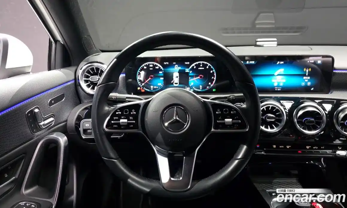 Mercedes-Benz A-Class 2021 2.0 гидро в Москве № 200420, фото 13