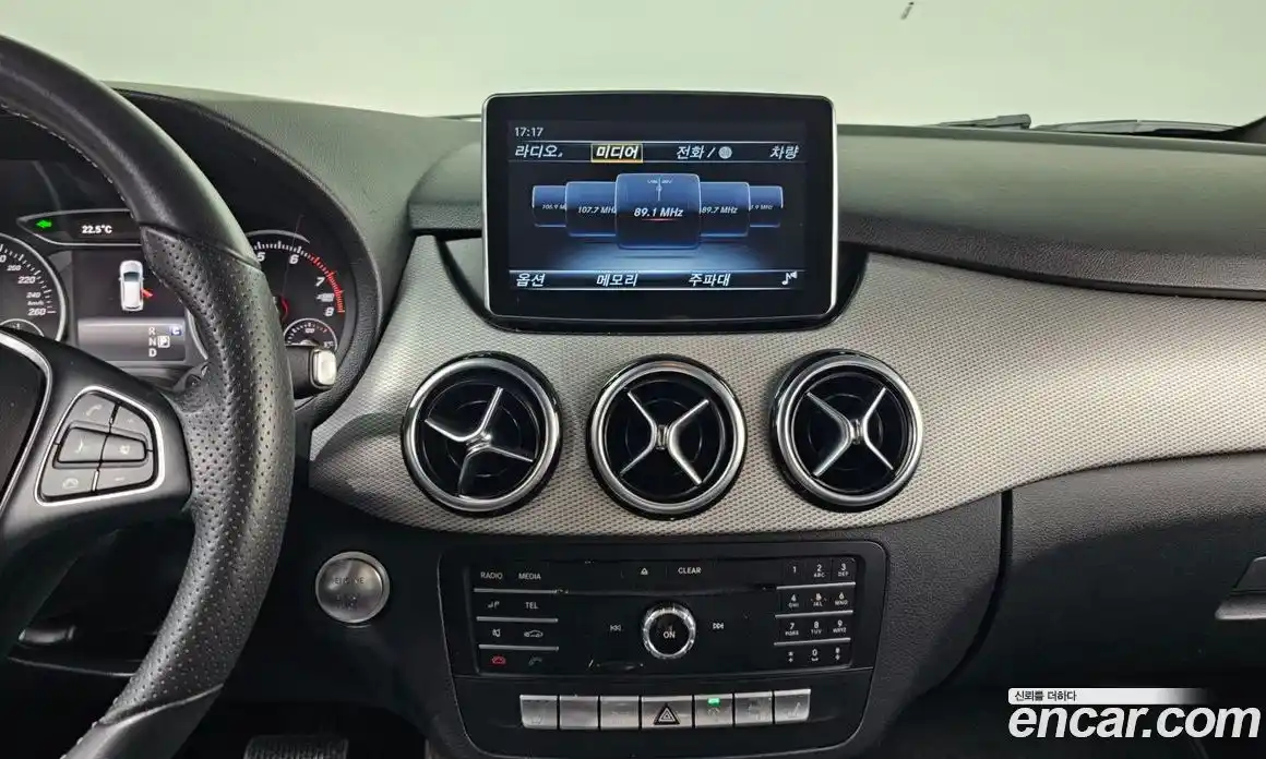 Mercedes-Benz B-Class 2018 2.0 гидро в Москве № 206748, фото 14