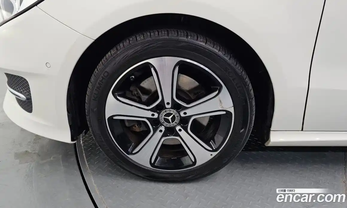 Mercedes-Benz B-Class 2018 2.0 гидро в Москве № 206748, фото 5