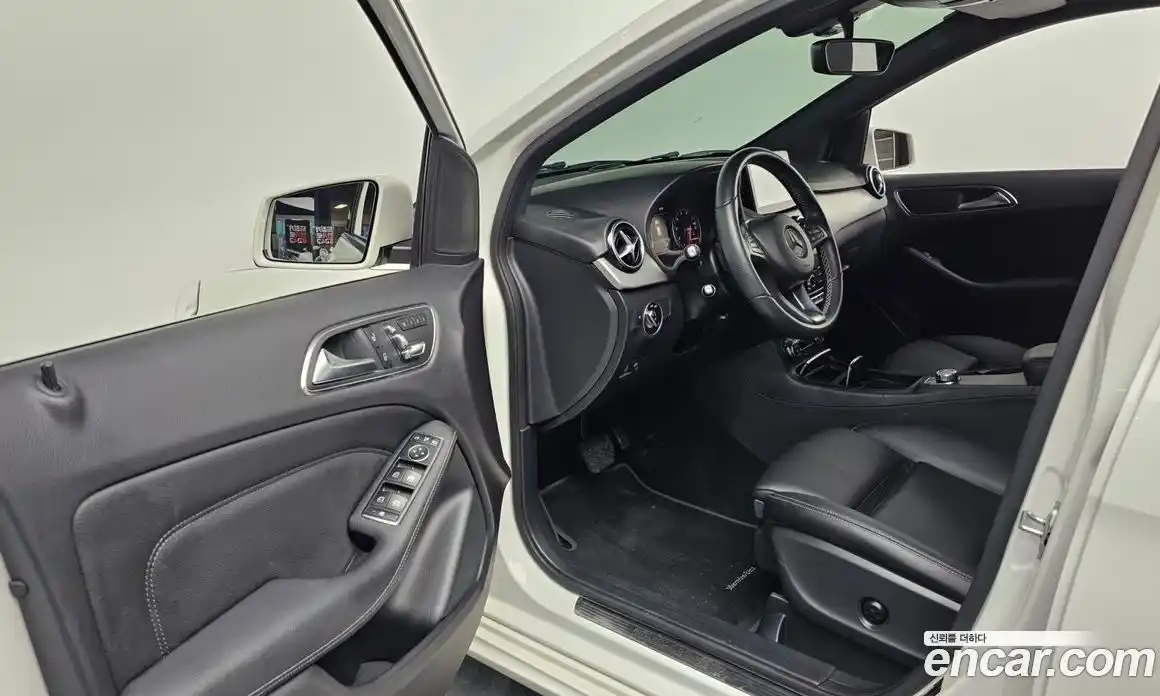 Mercedes-Benz B-Class 2018 2.0 гидро в Москве № 206748, фото 10