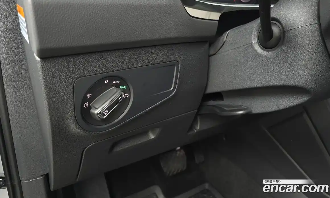 Volkswagen Tiguan 2021 2.0 гидро в Москве № 214883, фото 15