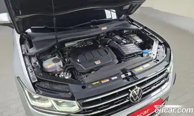 Volkswagen Tiguan 2021 2.0 гидро в Москве № 214883, миниатюра 6