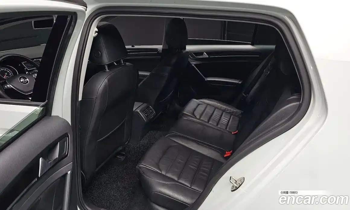 Volkswagen Golf 2015 2.0 гидро в Москве № 215122, фото 12