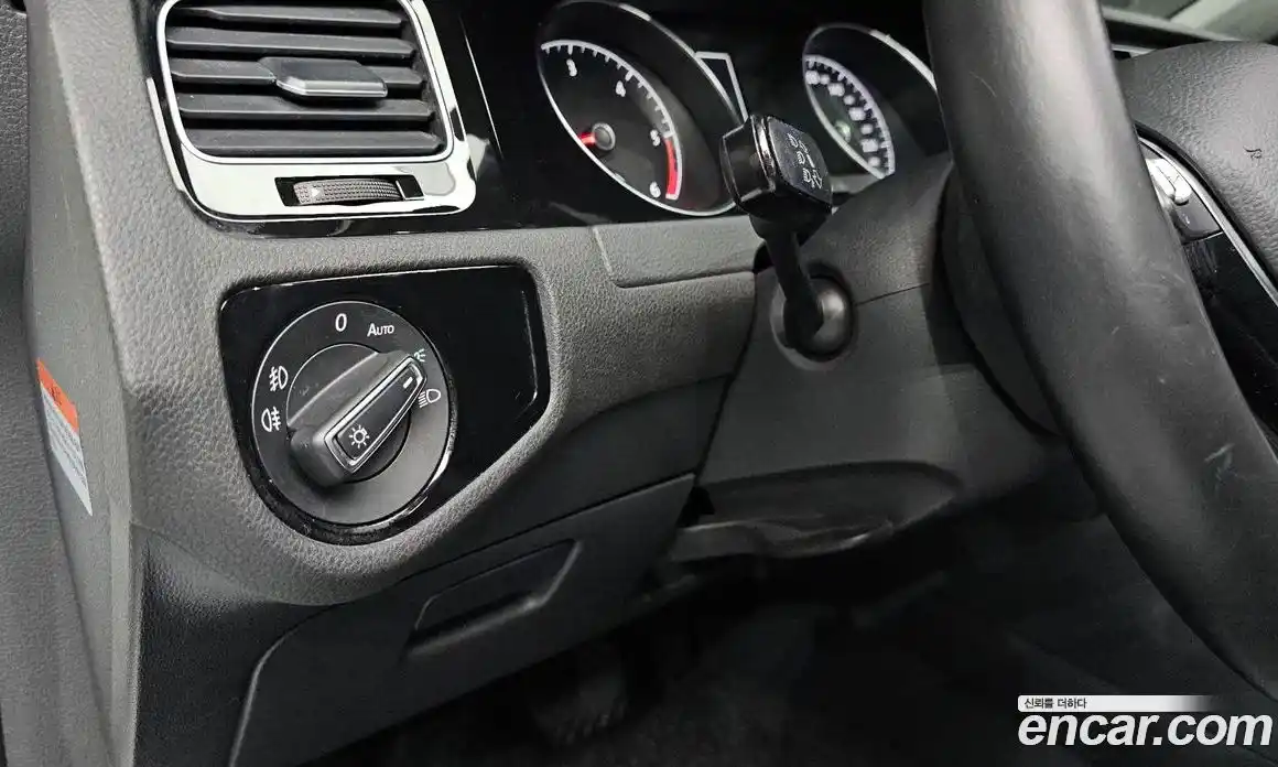 Volkswagen Golf 2015 2.0 гидро в Москве № 215122, фото 17