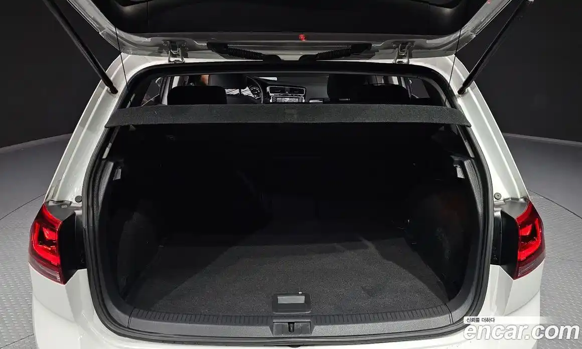 Volkswagen Golf 2015 2.0 гидро в Москве № 215122, фото 20