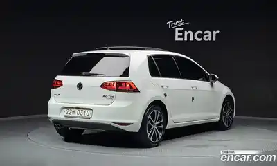 Volkswagen Golf 2015 2.0 гидро в Москве № 215122, миниатюра 2