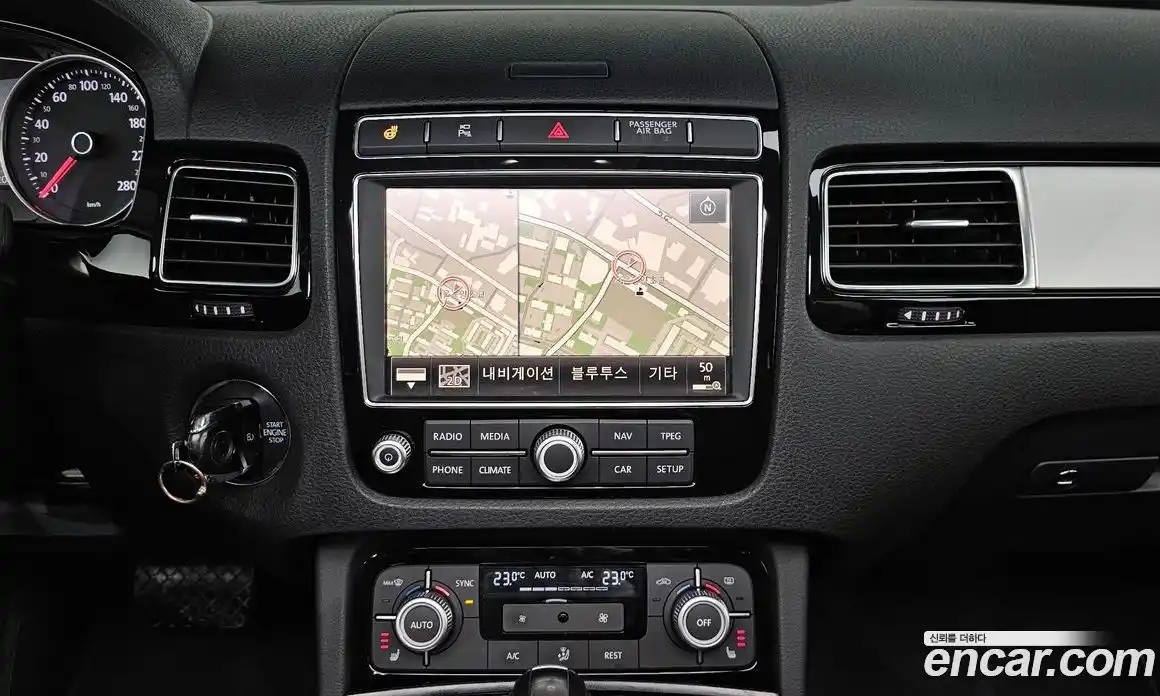 Volkswagen Touareg 2015 3.0 гидро в Москве № 215360, фото 14