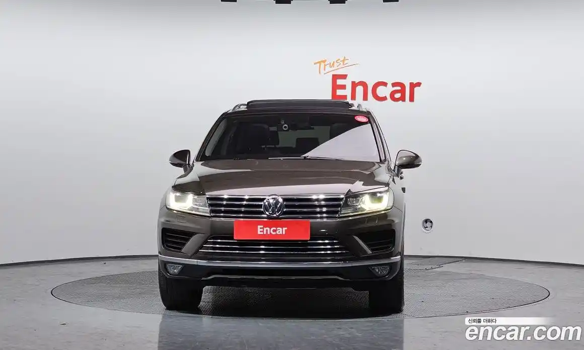 Volkswagen Touareg 2015 3.0 гидро в Москве № 215360, фото 3