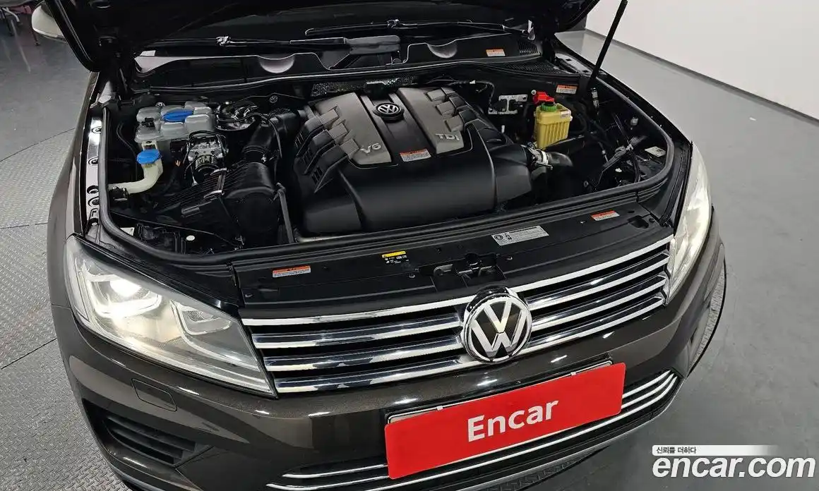 Volkswagen Touareg 2015 3.0 гидро в Москве № 215360, фото 6