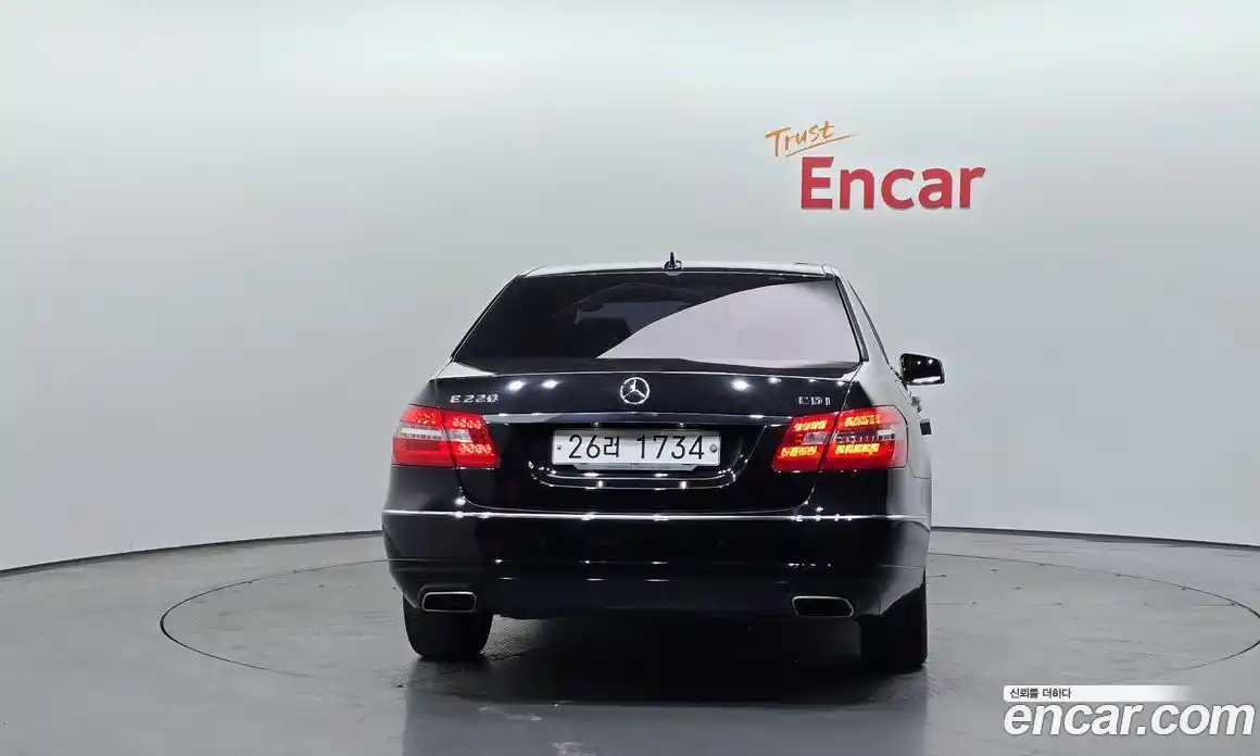 Mercedes-Benz E-Class 2013 2.1 гидро в Москве № 222398, фото 4