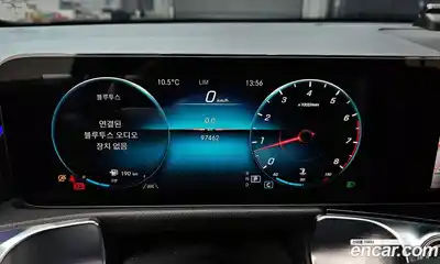 Mercedes-Benz GLB-Class 2021 2.0 гидро в Москве № 223555, миниатюра 8