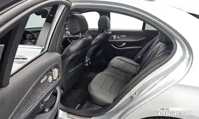 Mercedes-Benz E-Class 2022 2.0 гидро в Москве № 225211, миниатюра 10