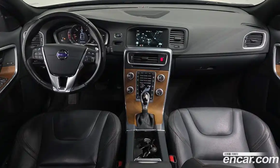 Volvo V60 2016 2.4 гидро в Москве № 228648, фото 7