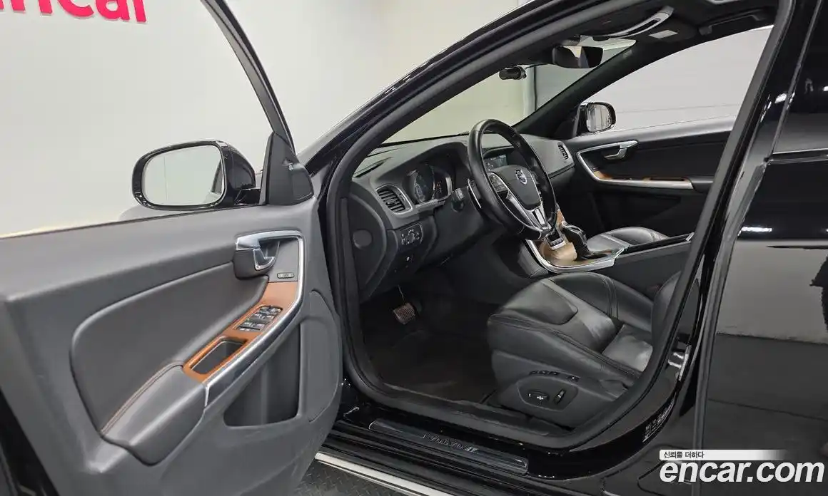 Volvo V60 2016 2.4 гидро в Москве № 228648, фото 10