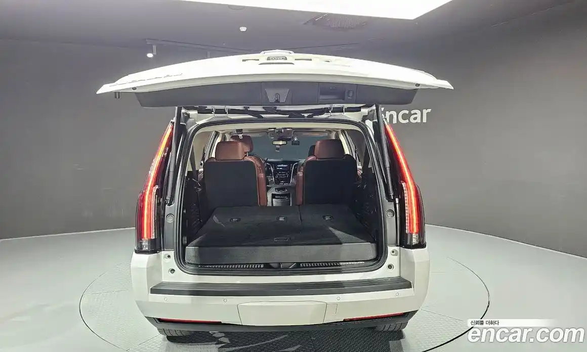 Cadillac Escalade 2020 6.2 гидро в Москве № 256432, фото 20
