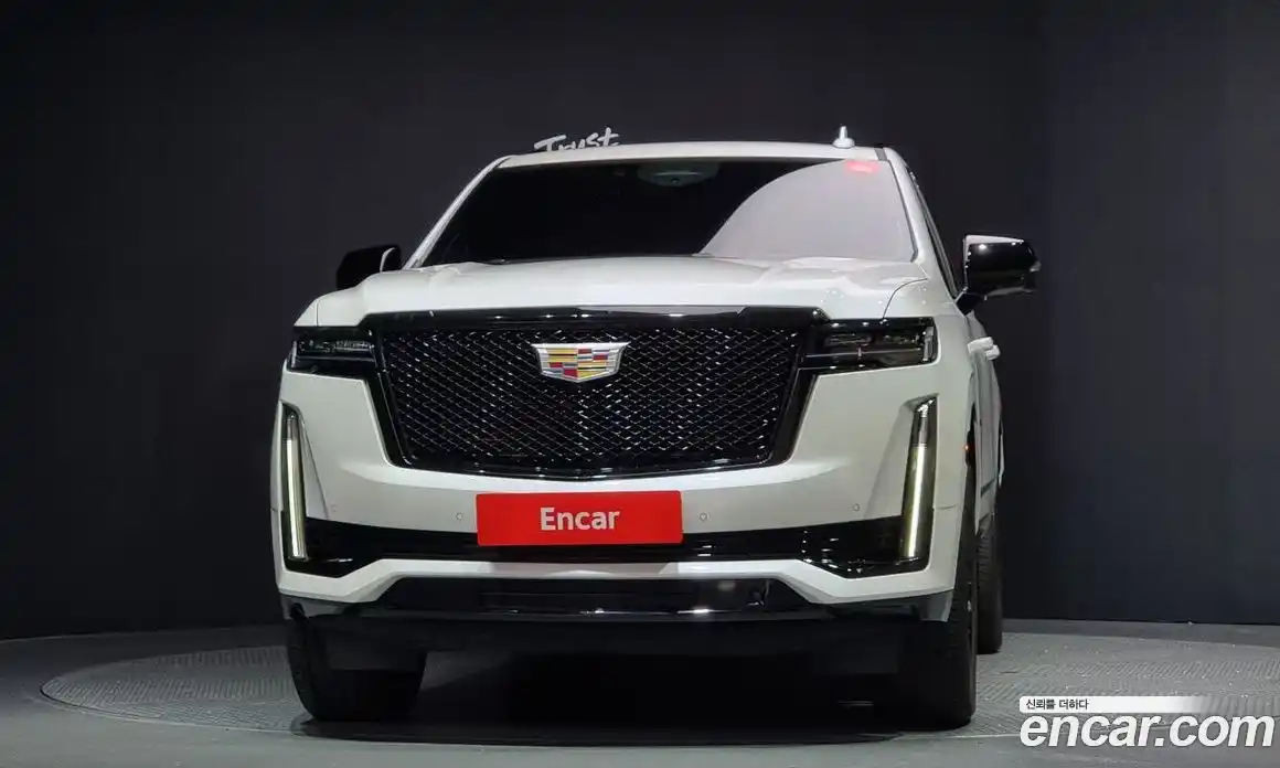 Cadillac Escalade 2023 6.2 гидро в Москве № 256448, фото 3