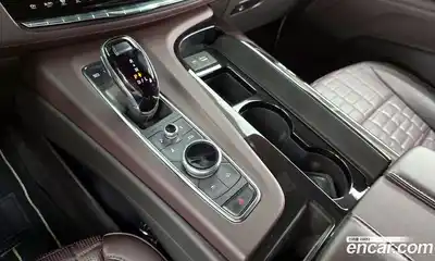 Cadillac Escalade 2023 6.2 гидро в Москве № 256448, миниатюра 9
