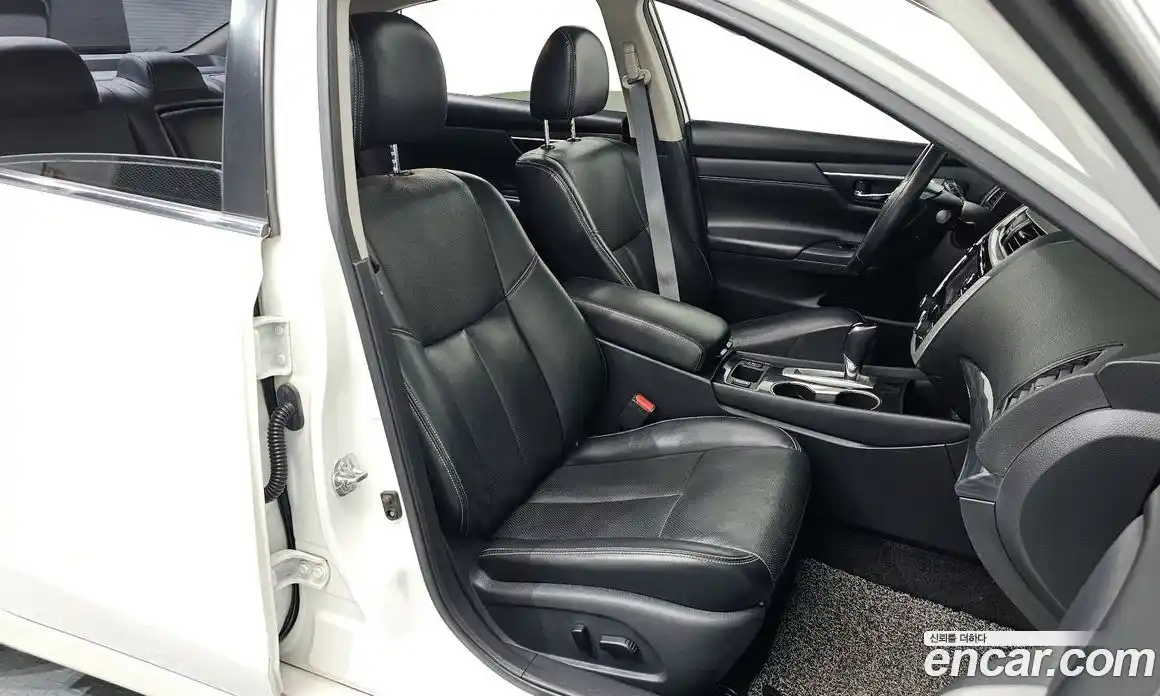 Nissan Altima 2018 2.5 гидро в Москве № 310353, фото 10